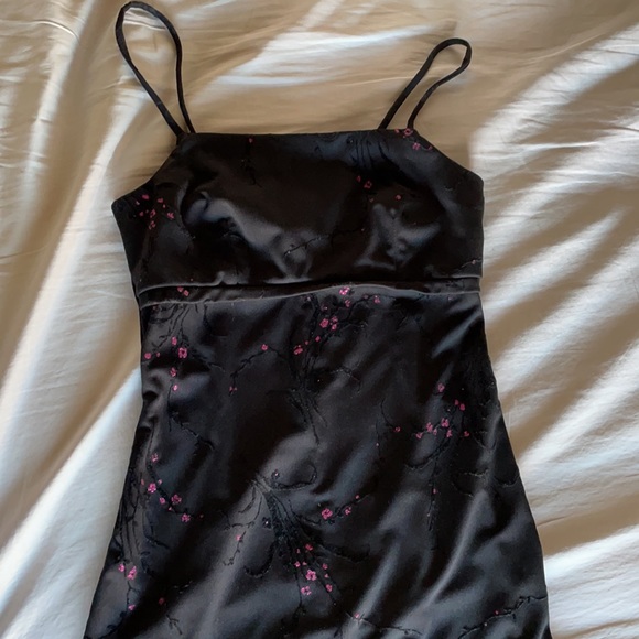 LBD - Picture 3 of 5